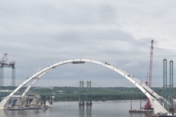 I-74 Mississippi River Bridge arch