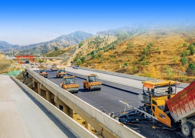Fleet of XCMG autonomous road rollers on Panda Expressway