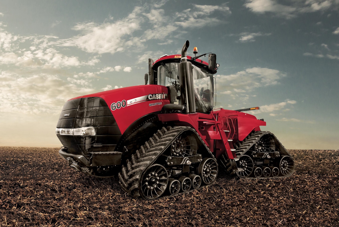 The Steiger 600 is available in a wheeled or four-track configuration.