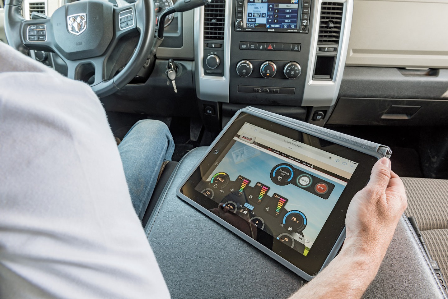 Improved AFS Connect technology for 2016 allows producers to manage their Case IH machines from anywhere.