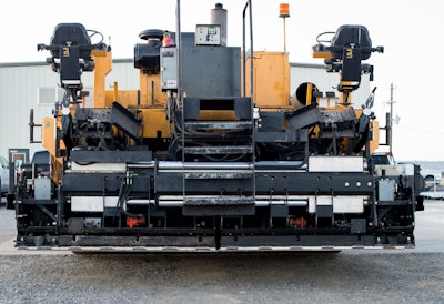 A Mountain Construction paver equipped with the Axenox’s Oxclaw textured screed plates and Bullox conductor plate.