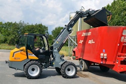 Giant G3500 Tele compact wheel loader