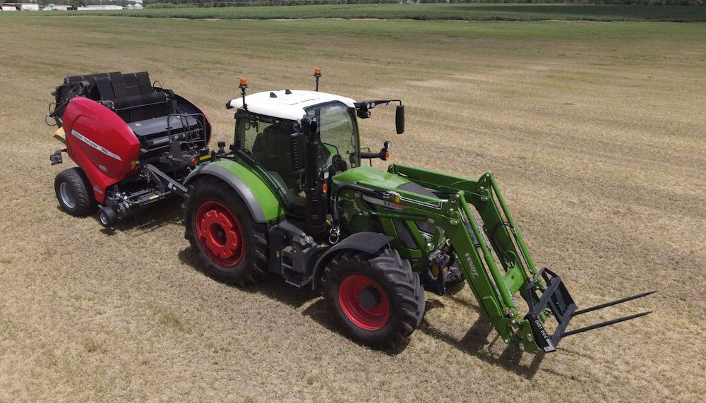 The Fendt 700 Gen6 series features the FendtONE operating interface, designed to be customized for the operator’s needs.