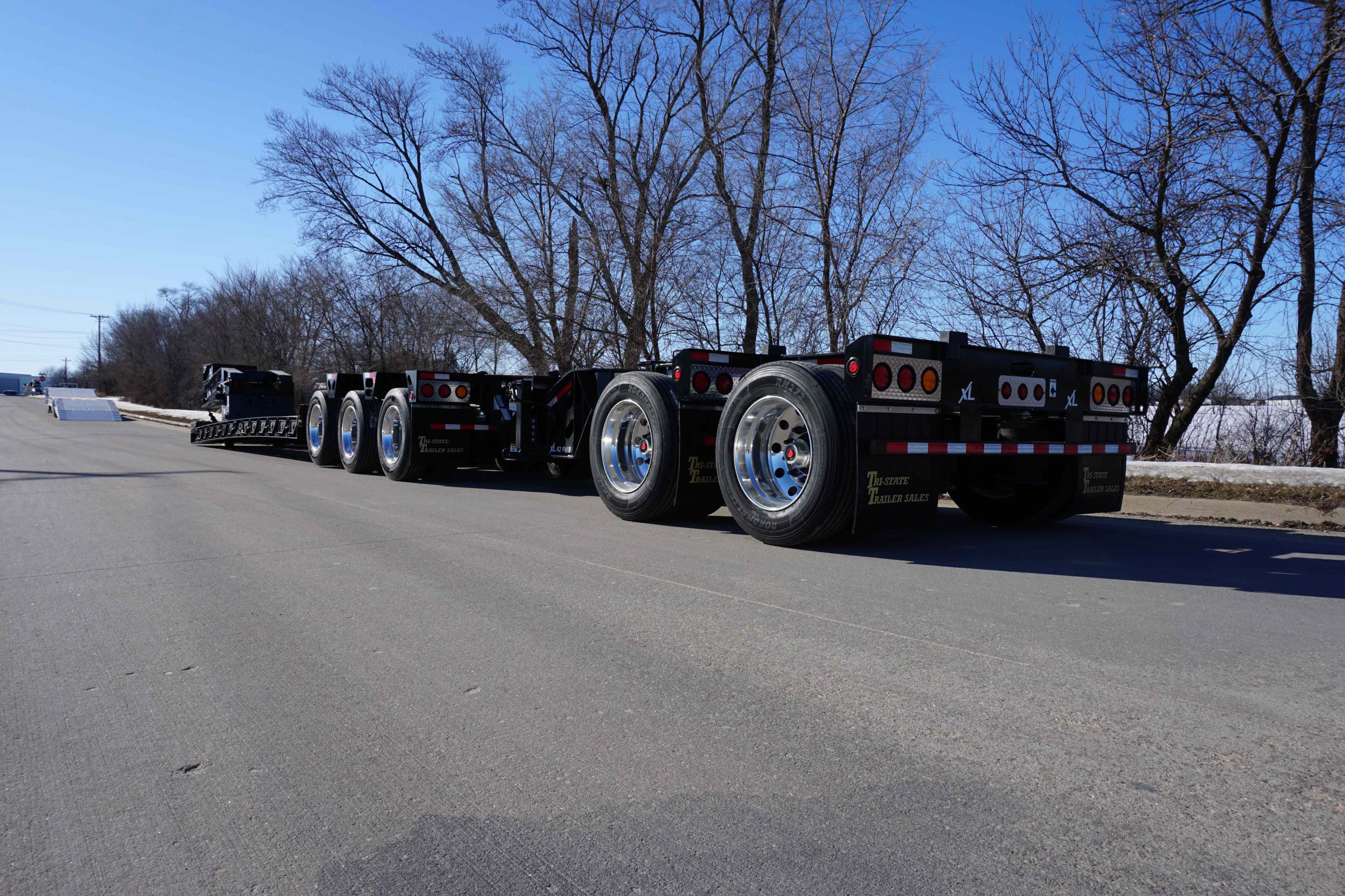 XL 120 HDG 3+2 Trailer &ndash; Back