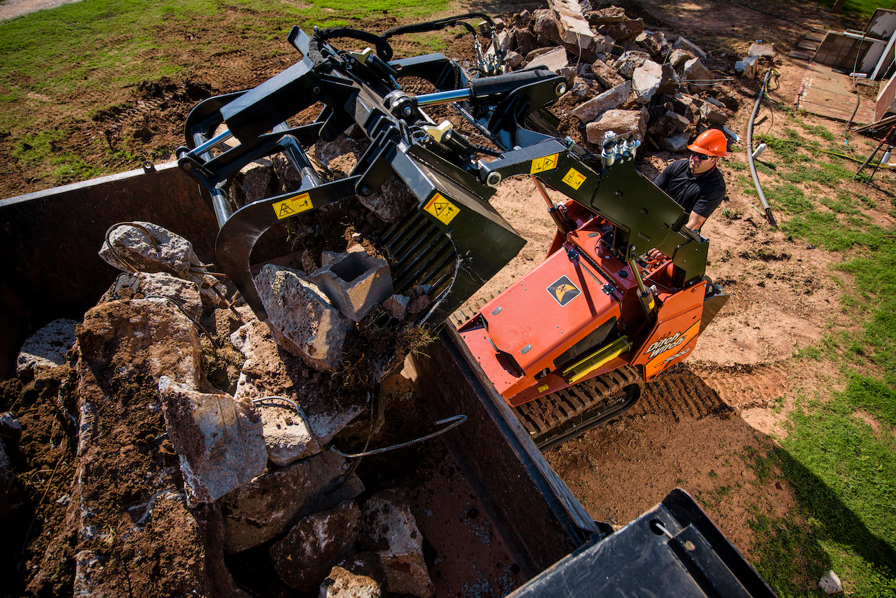 The Ditch Witch SK3000 has an operating weight of 7,600 pounds. It will accommodate buckets of 60 to 72 inches and has a 118-inch hinge pin height. Dimensions are 57.5 inches wide, 64.6 inches high and 137.6 inches long with a 66-inch bucket. Maximum ground speed is 5.8 mph forward and reverse. Ground pressure is 5.8 psi with 12.5-inch tracks.