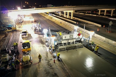 Guntert & Zimmerman S850 concrete slipform paver