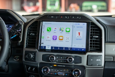 A 12-inch horizontal touchscreen offers more to see in 2022 Ford Super Duty