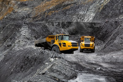 BKT EARTHMAX SR 412 tires on articulated dump trucks