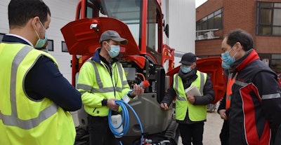 volvo technicians in training