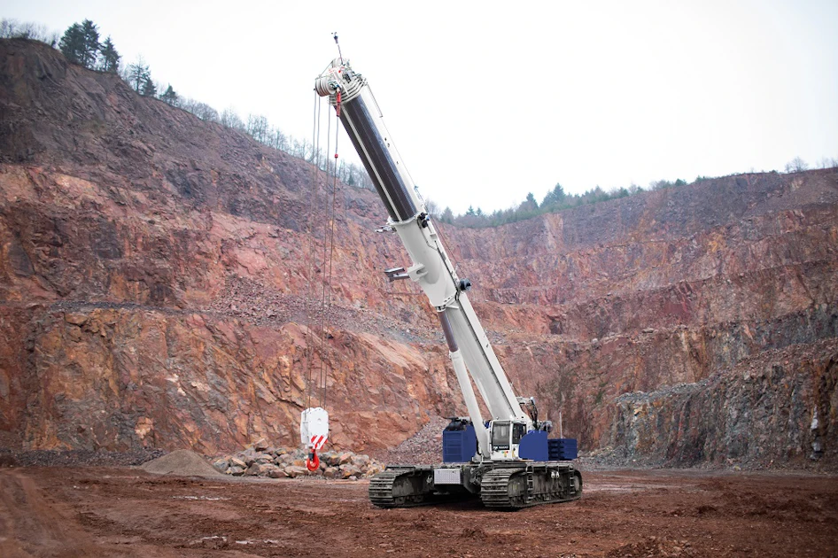 Tadano GTC-2000 crawler crane features telescopic boom | Equipment Tadano GTC-2000 crawler crane features telescopic boom | Equipment