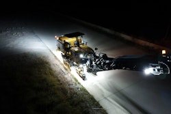Caterpillar cold planer night work