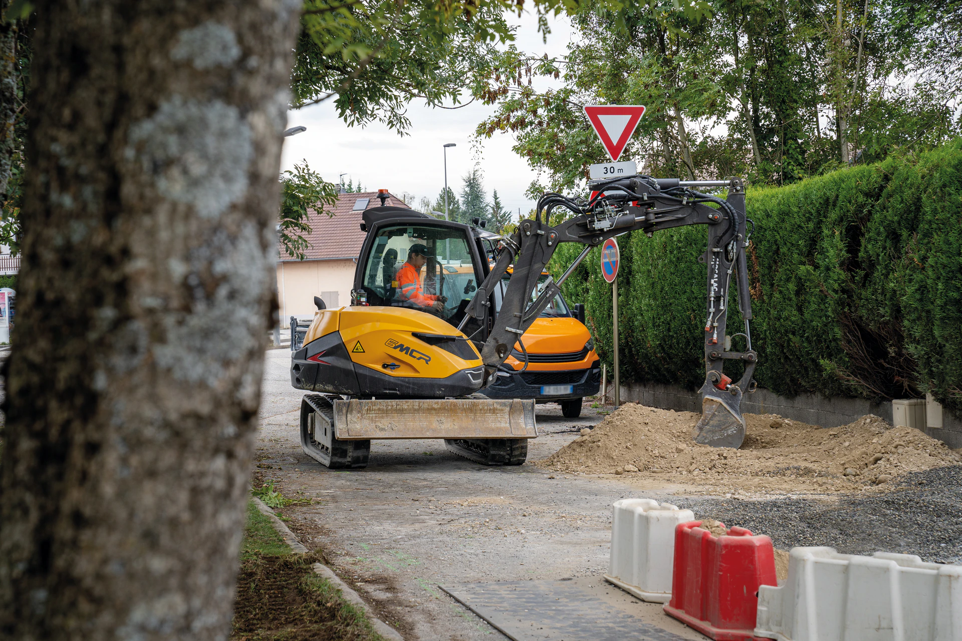 Compact Excavators: should you buy now or hold off? - Vimarsana News