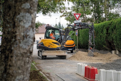 Mecalac 6MCR crawler skid-excavator