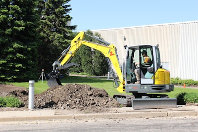 Wacker Neuson ET42 compact excavator digging