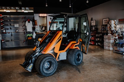Cast 28T compact wheel loader