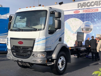 The medium-duty Peterbilt 220EV is aimed at inner-city and local pickup/delivery applications.