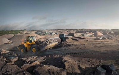 Volvo CE L220H wheel loader