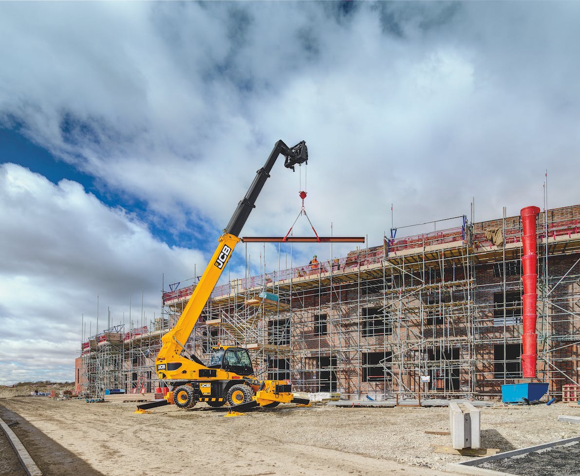 JCB unveils 83-foot 512-83R rotating telehandler | Equipment World