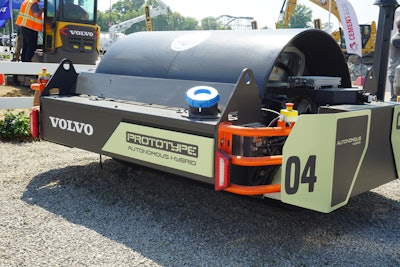 Volvo CX01 prototype compactor