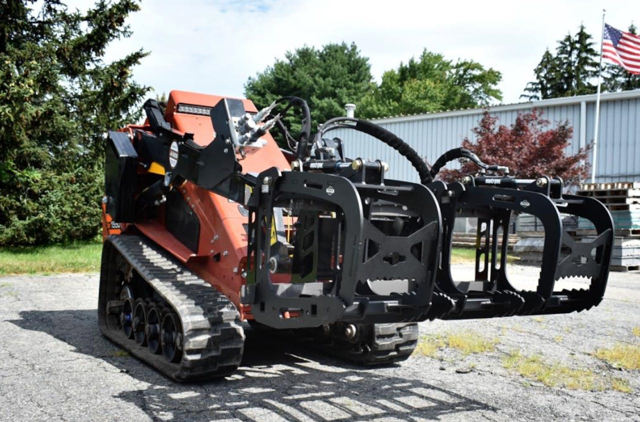 Artillian Tractor Mini Skid Steer Quick Attach Frame