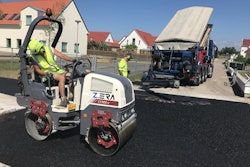Dynapac test CC900 e electric asphalt compactor