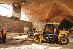 JCB 505-20E Battery-Electric Telehandler can work indoors.