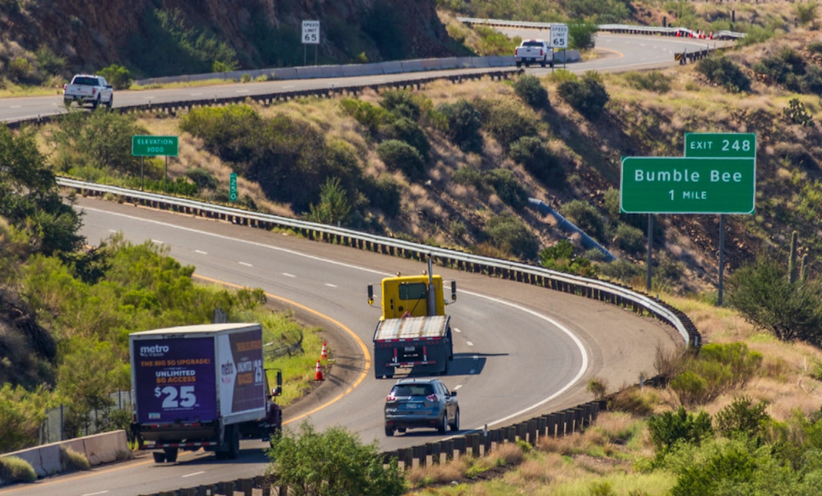 Busy I-17 near Phoenix slated for flex lanes, widening