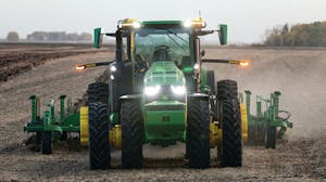 John Deere unveils fully autonomous tractor
