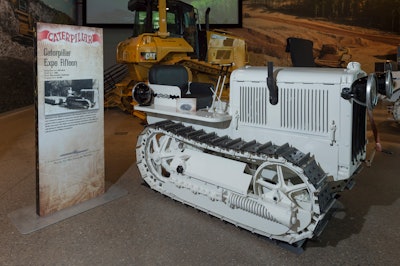 caterpillar display 1928 expo fifteen crawler tractor
