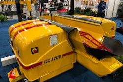 GOMACO CC-1200e electric curb paver side view