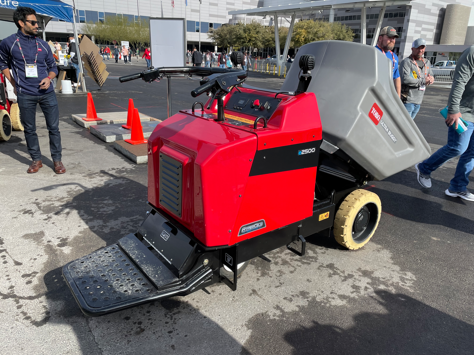 Toro unveils electric Ultra Buggy at World of Concrete Equipment World