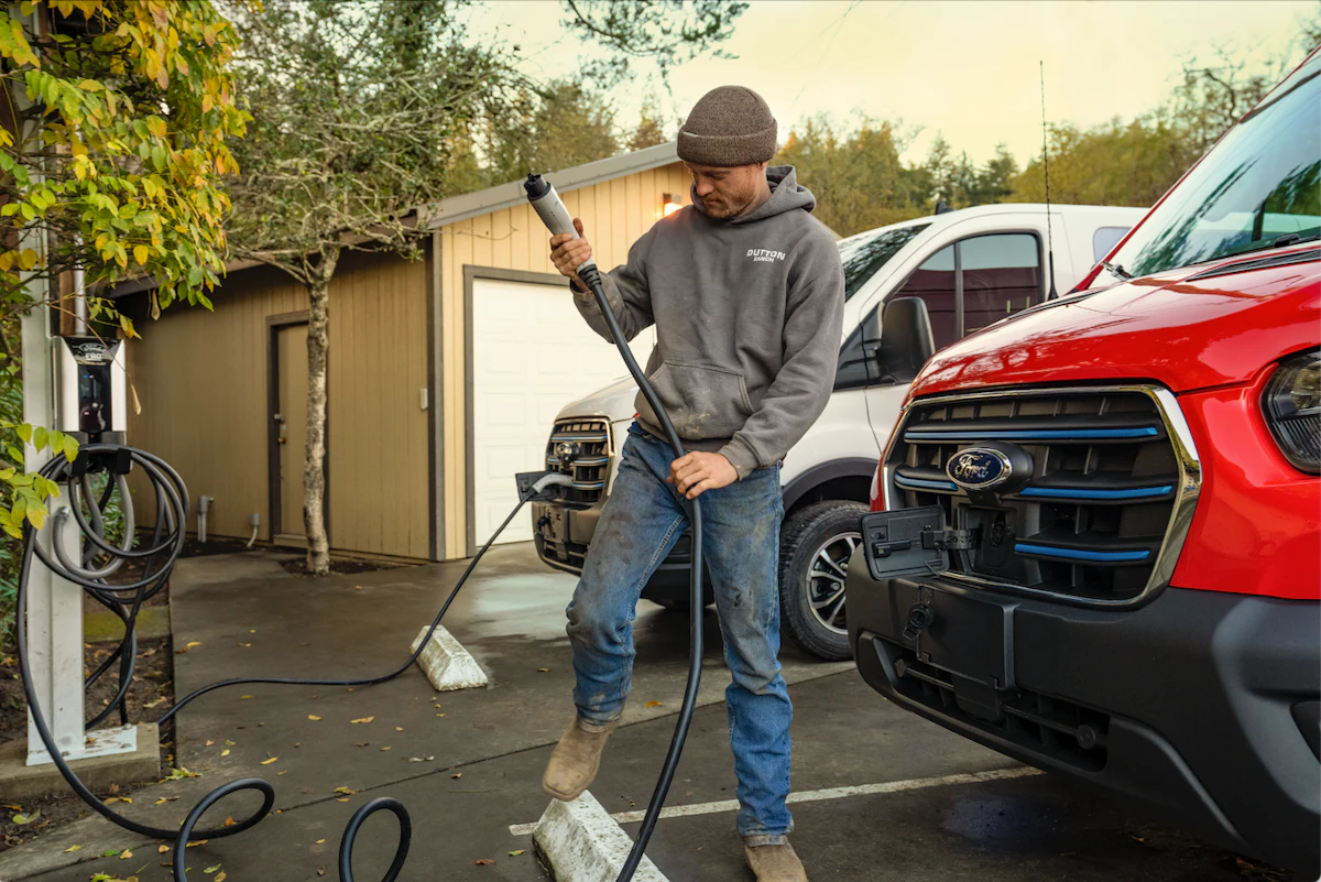Ford Pro Charging helps transition fleets to electric - Vimarsana News