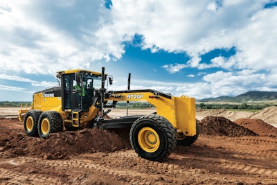 John Deere 872 GP motor grader pushing dirt