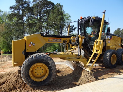 I-40 widening N.C. motor grader