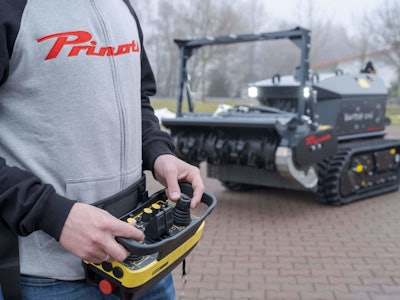 Man using Prinoth Raptor 100 remote control system