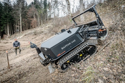 Worker operates the Prinoth Raptor 100 from afar via remote control