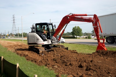 Link-Belt 80 X3 SA compact excavator digging