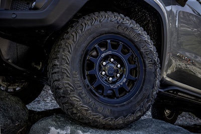 2023 GMC Sierra AT4X AEV