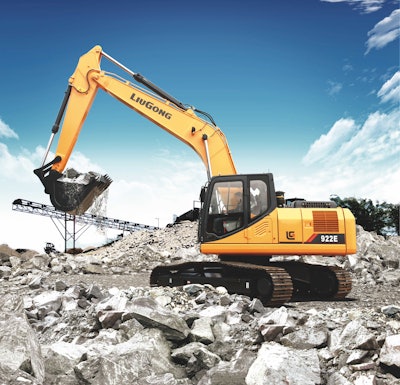 LiuGong 922E excavator raising bucketful of crushed rock in rock quarry