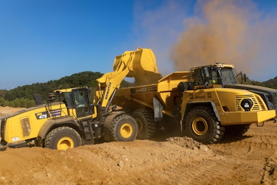 Komatsu WA475-10 Wheel Loader loading a HM400 haul truck