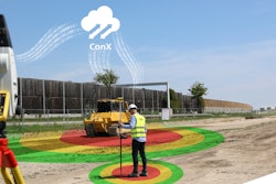 Leica ConX Safety Awareness module sending field data to the cloud