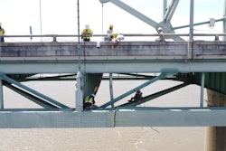 repair of crack on beam of hernando de soto bridge between tennessee arkansas