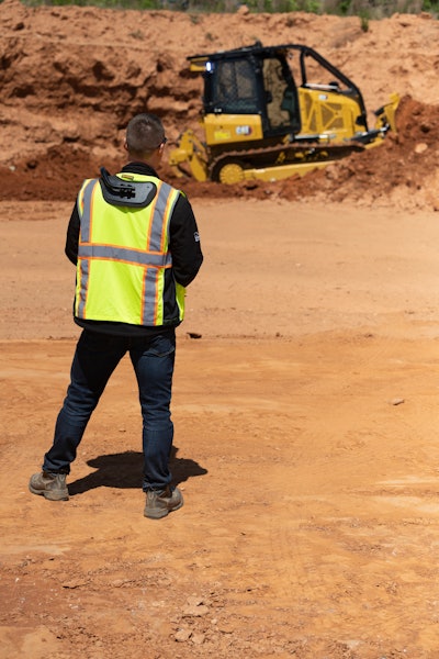 Cat D3 line-of-sight Cat Command