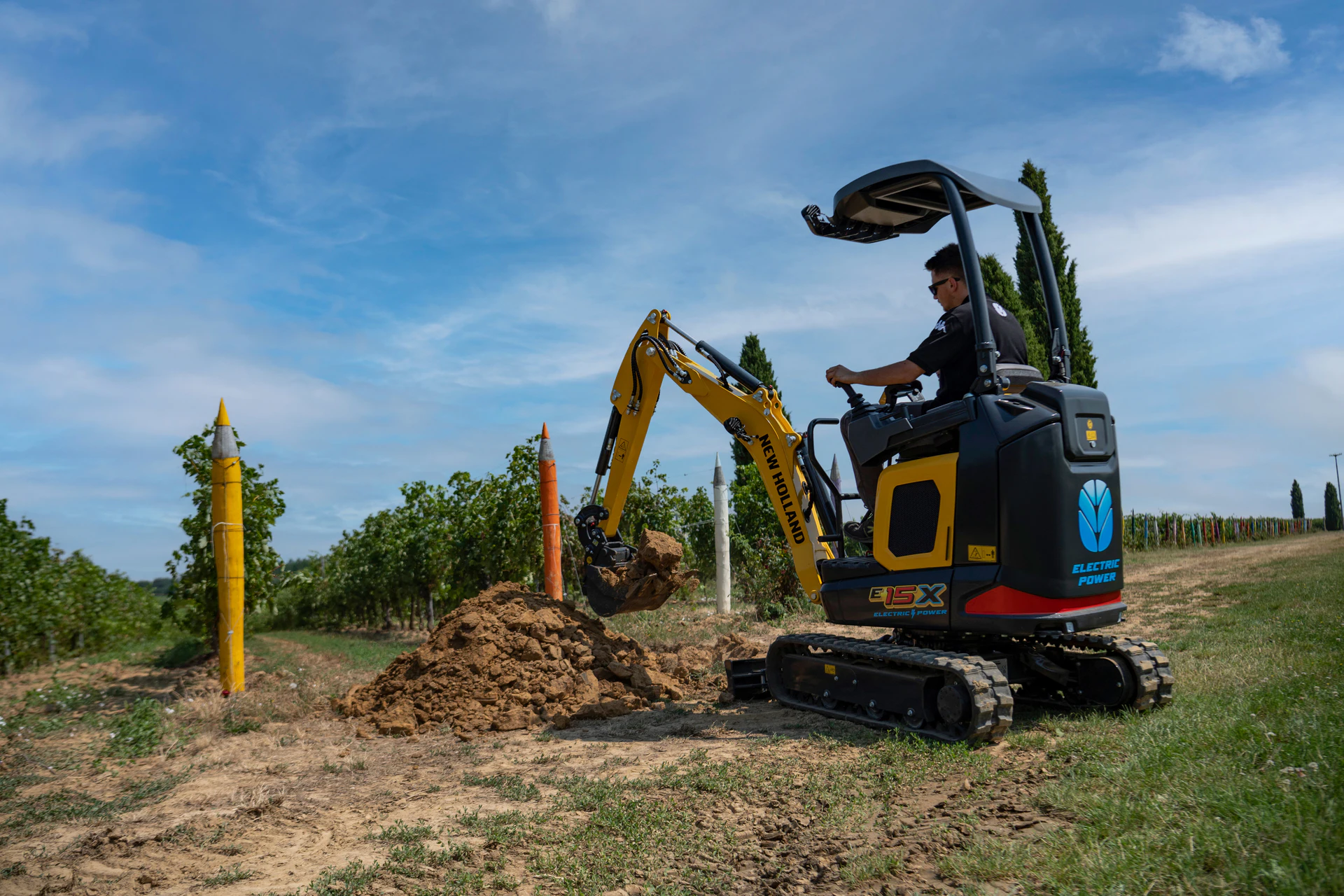 New Holland honored with EIMA Innovation Award - Vimarsana News