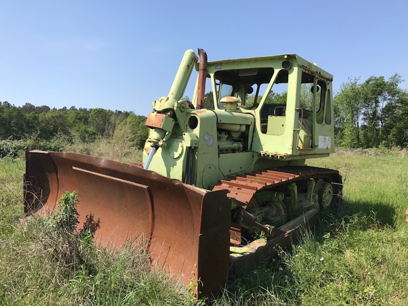 Video: Restoring a 1980s Terex D700A dozer after a long search ...