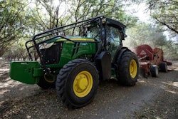 John Deere's new vineyard tractors