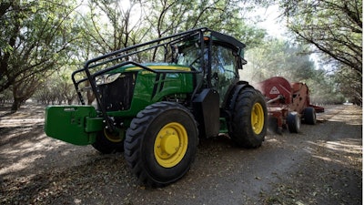 John Deere's new vineyard tractors