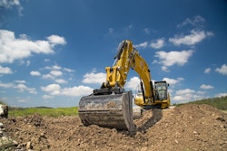 Cat 352 excavator bucket to cab view