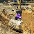 Mazio tilt rotator on an excavator