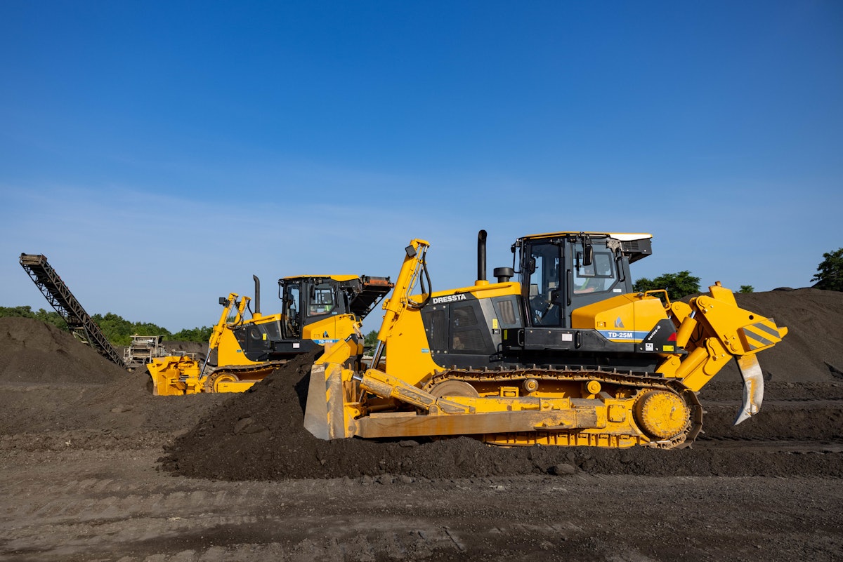 Dressta brings new TD-15M, TD-25M dozers to North America